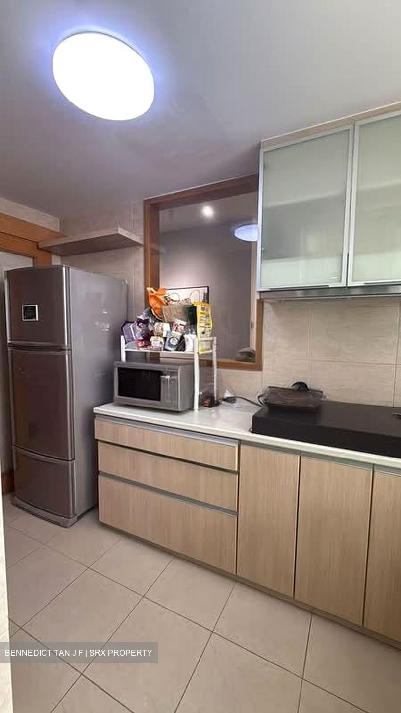 The Lakeshore (D22), Condominium #567673191